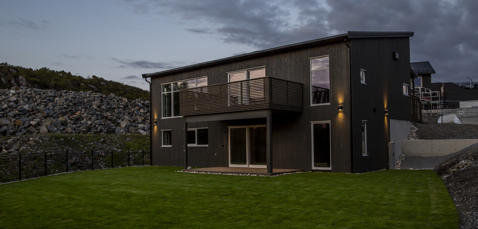 MESTERHUS- Hovin